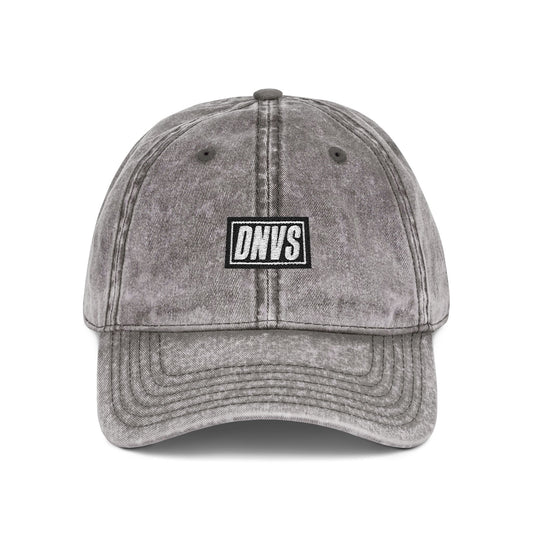 DNVS Vintage Cap – Vista frontal – Gorra washed vintage streetwear